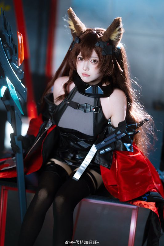 COSPLAY 管理员，你好呀！明日方舟终末地 @-伏特加旺旺--安迪博客