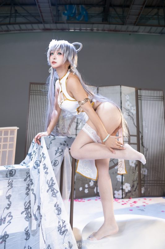 cosplay 种一万朵莲花 在众生中发芽 等红尘一万种解答 洛天依@你们雅老大Aya-安迪博客