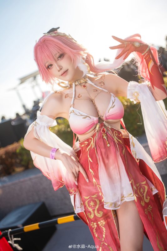 Cosplay 日本Comic Market107场照✨鸣潮 长离 @水淼-Aqua-安迪博客