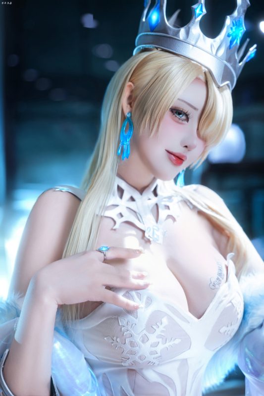 cosplay 棕色尘埃2 冰雪女王威廉明娜 @YASAL-安迪博客