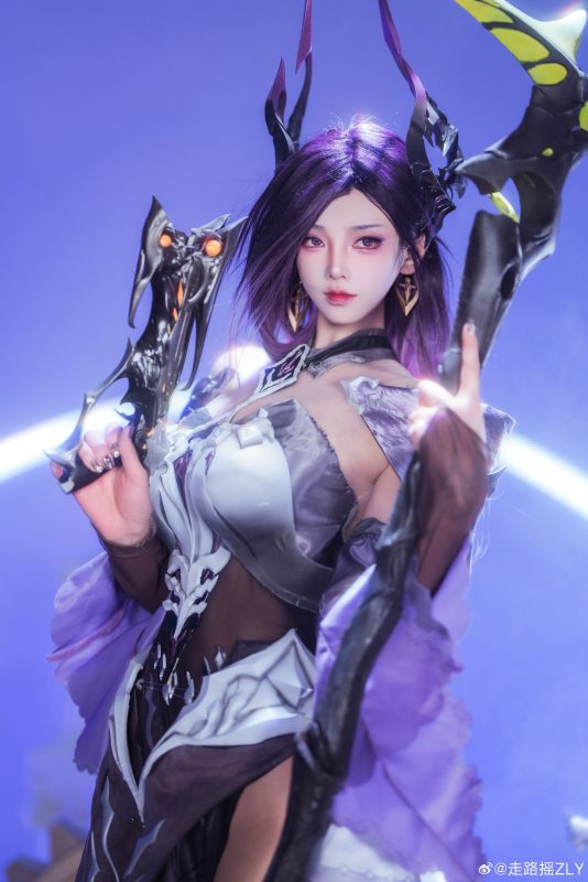 cosplay 姐姐还有多少武器是我不知道的？ 二重螺旋 旋西比尔@走路摇ZLY-安迪博客