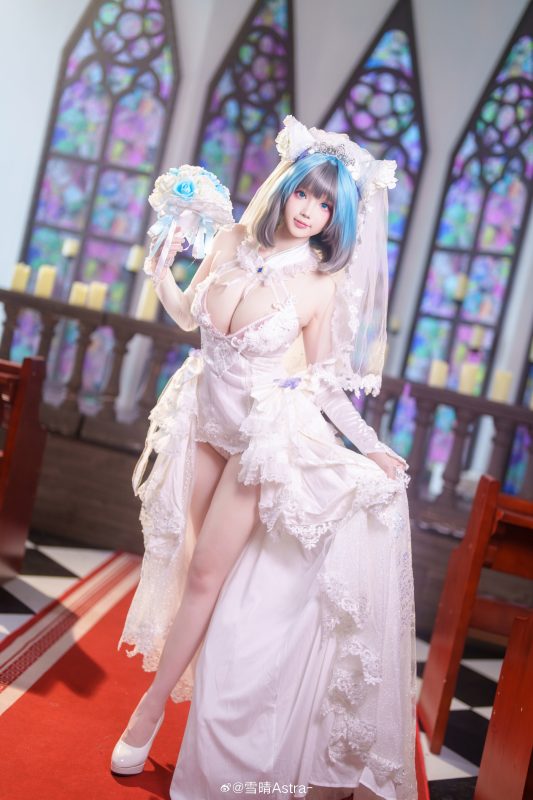 COSPLAY 柴郡誓约花嫁，各位指挥官～圣诞节快乐❄️@雪晴Astra--安迪博客